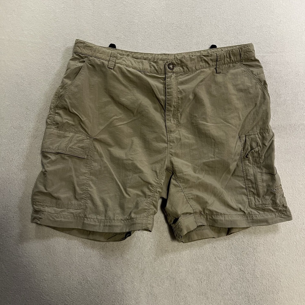 The North Face Shorts Women's Size Large Beige Khaki Nylon Cargo Hiking Outdoors